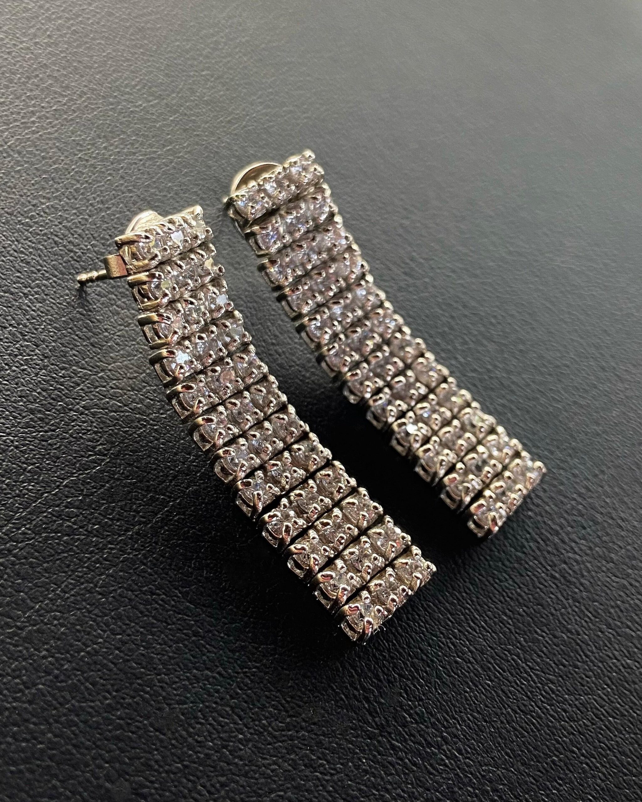 CLEAR SILVER EARRINGS- Cubic Zirconia