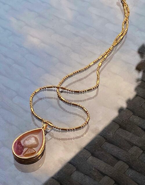 RESIN DROP- Women Pedant (with chain)